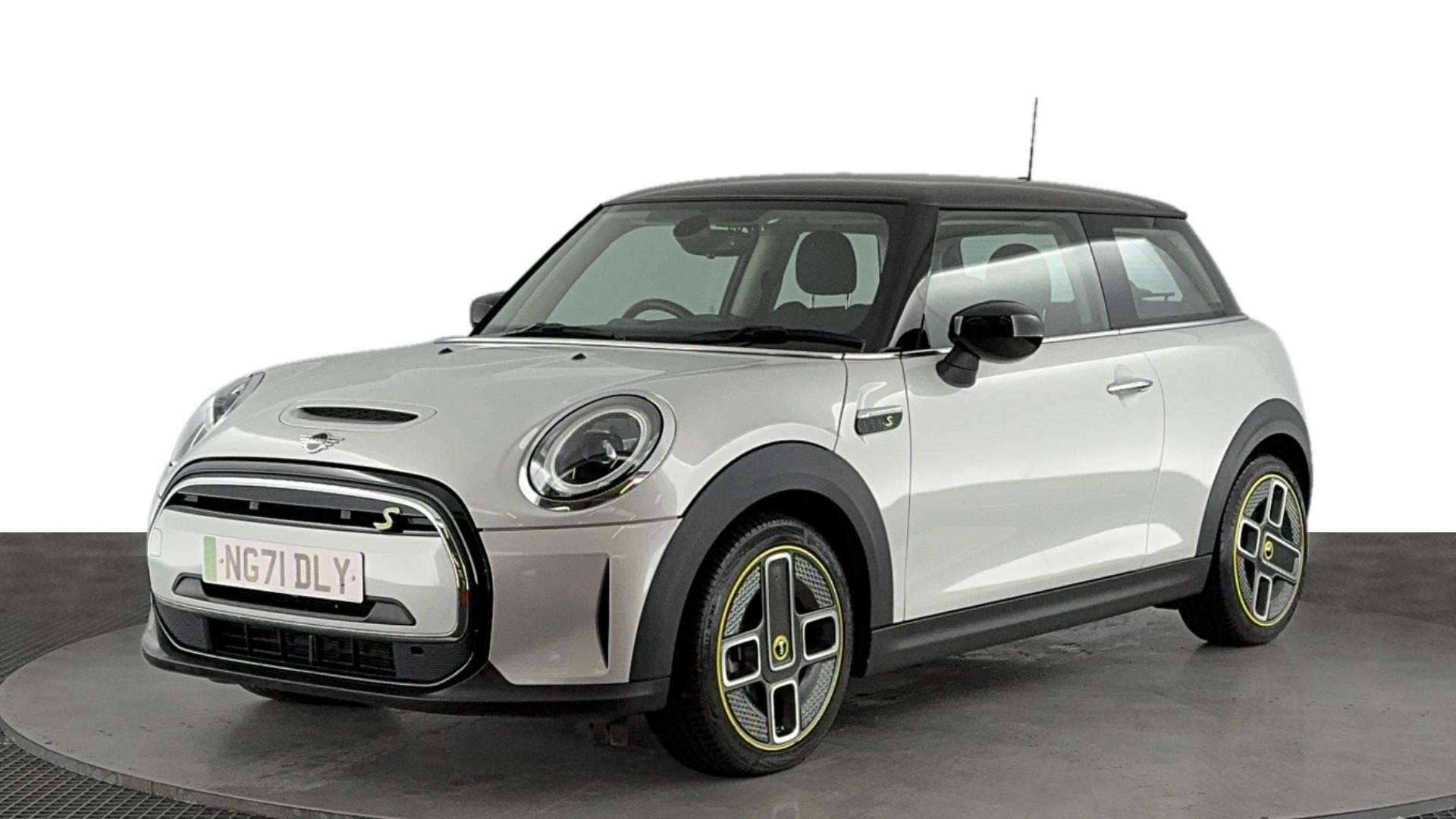 Main listing image - MINI Electric