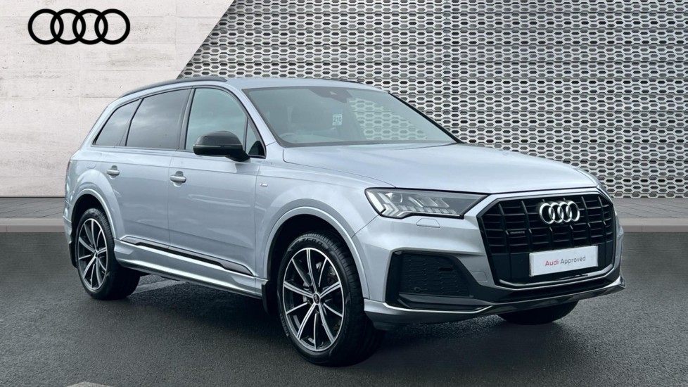 Main listing image - Audi Q7