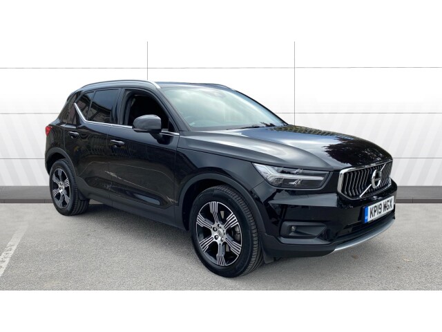 Main listing image - Volvo XC40