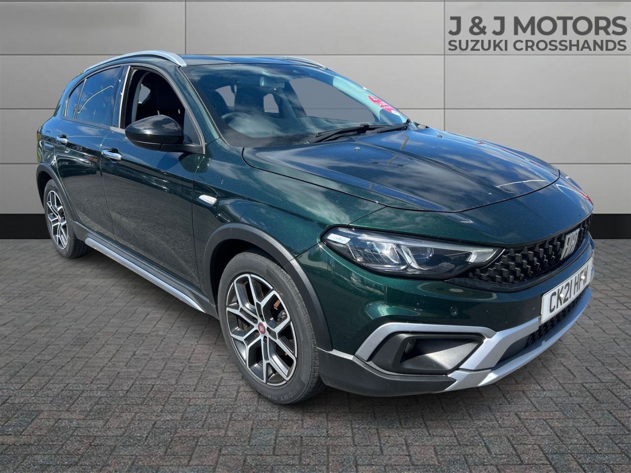 Main listing image - Fiat Tipo Cross