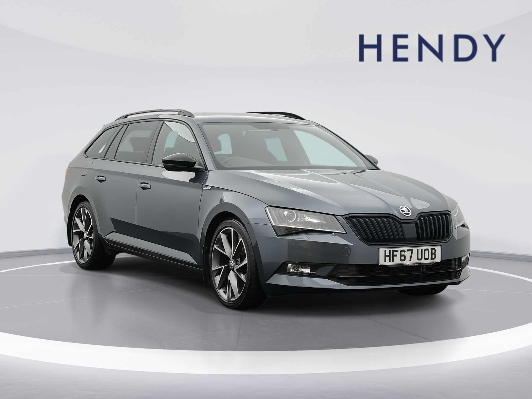 Main listing image - Skoda Superb Estate