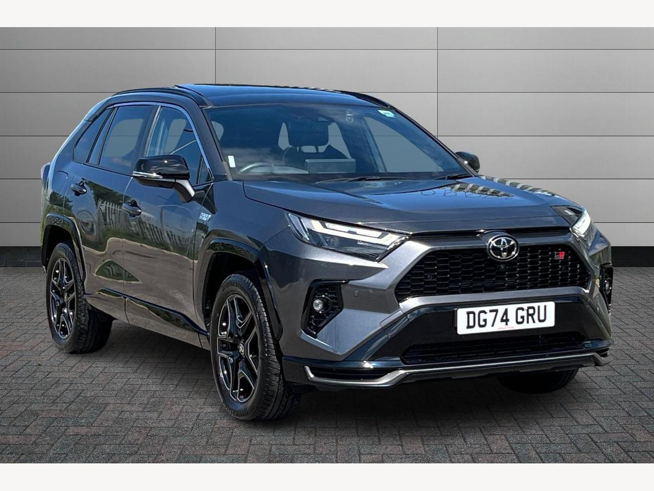 Main listing image - Toyota RAV4