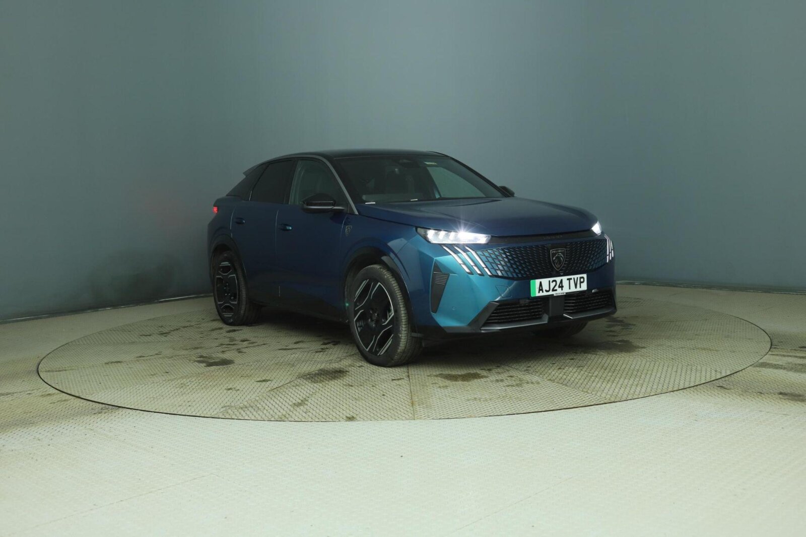 Main listing image - Peugeot 3008