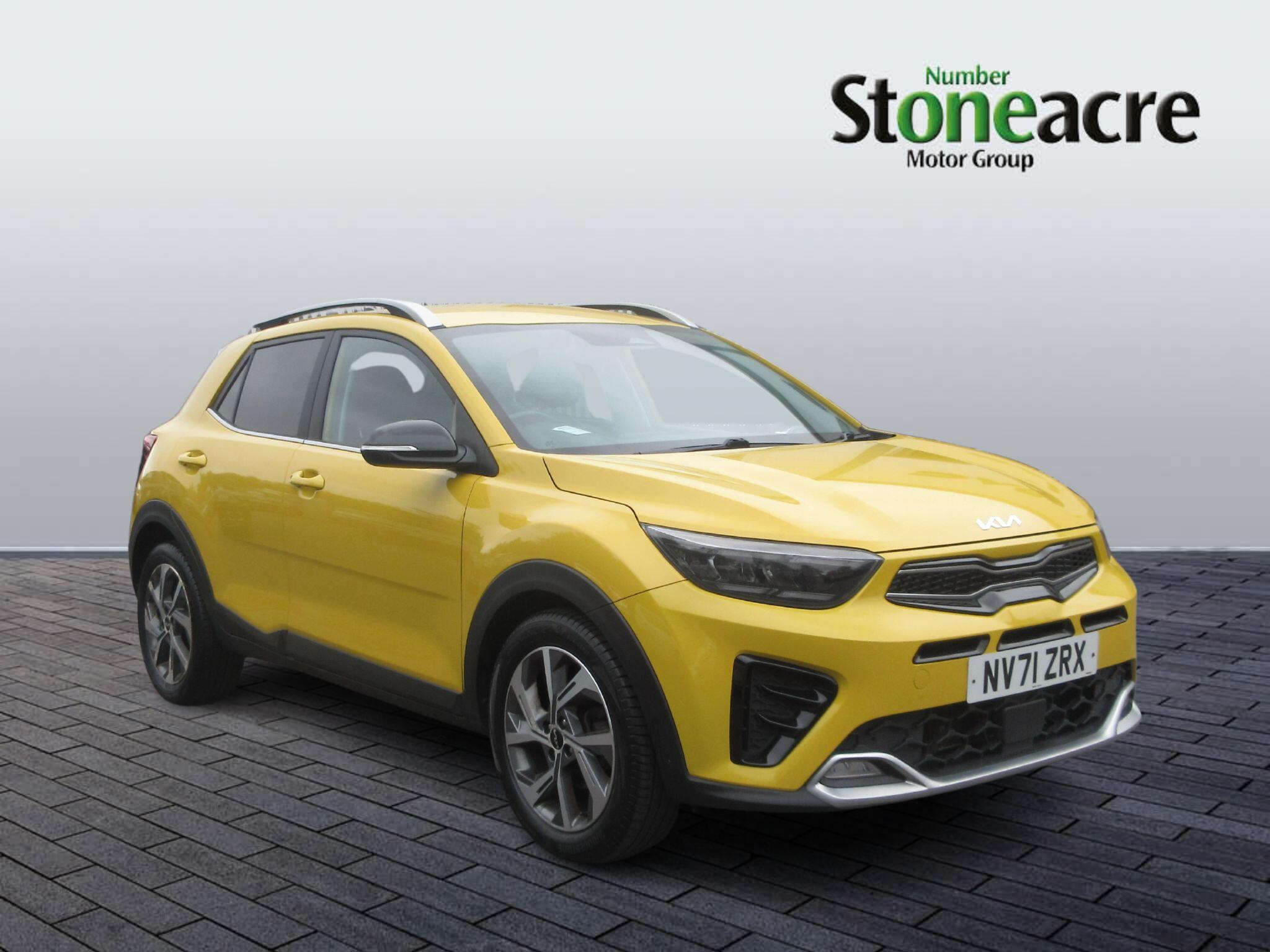 Main listing image - Kia Stonic