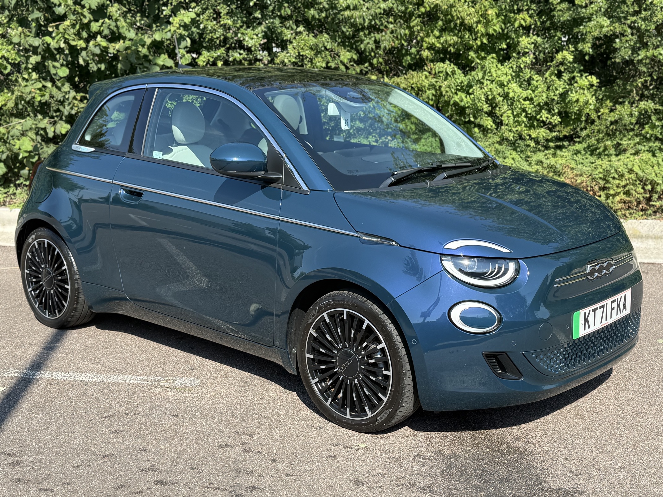 Main listing image - Fiat 500