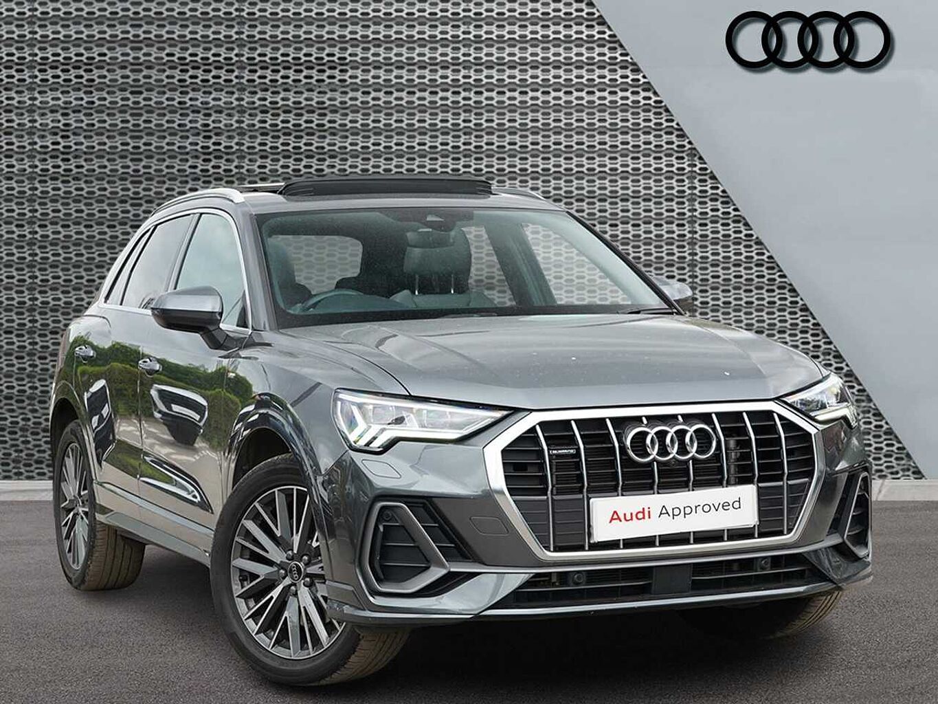 Main listing image - Audi Q3