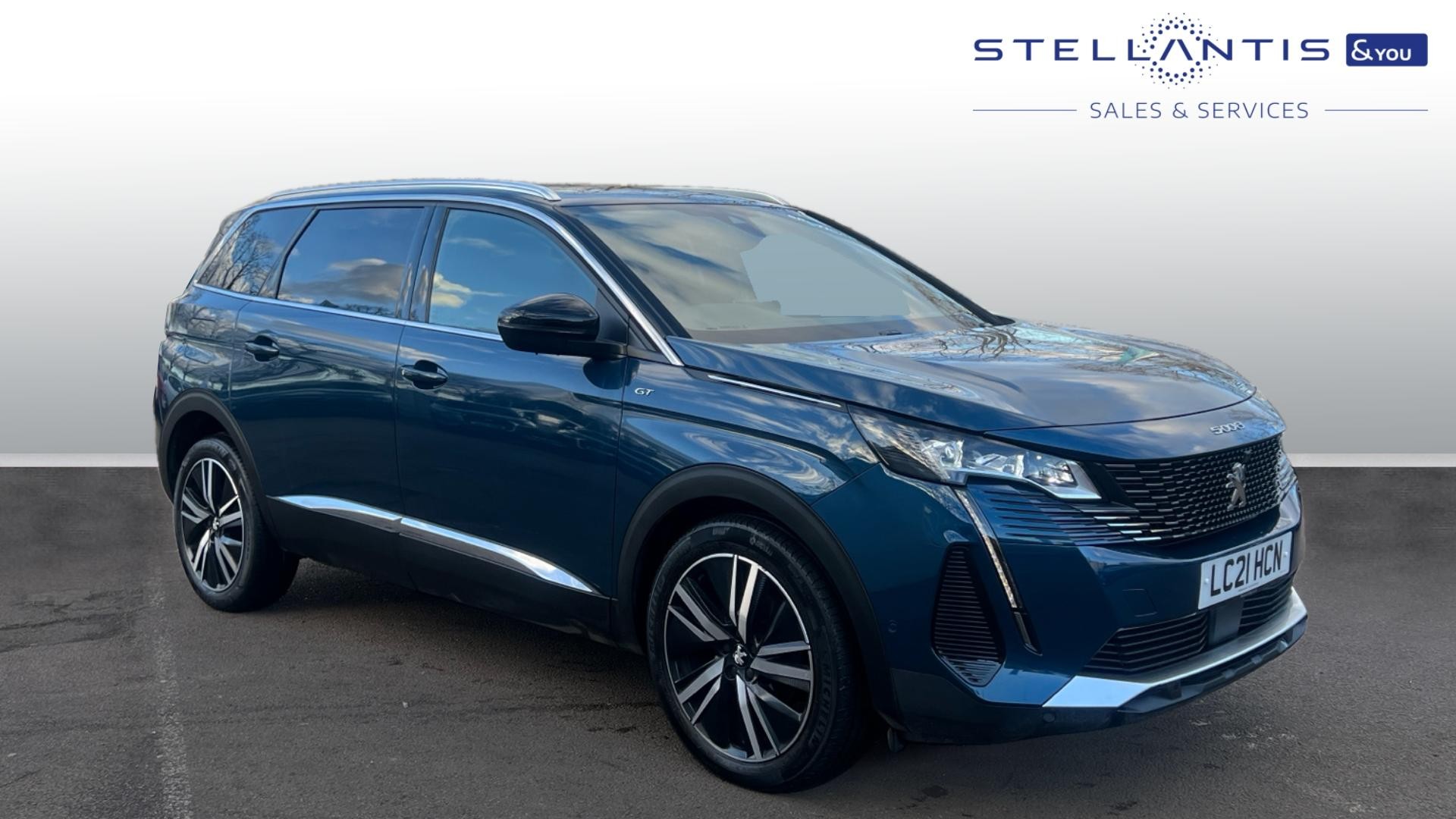 Main listing image - Peugeot 5008