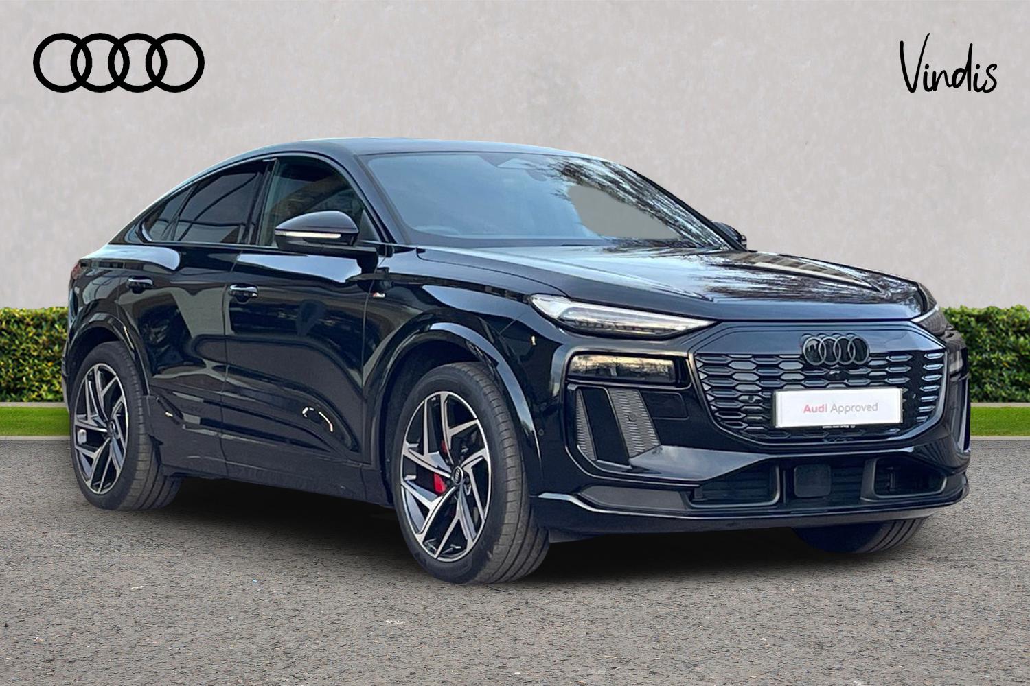 Main listing image - Audi Q6 e-tron