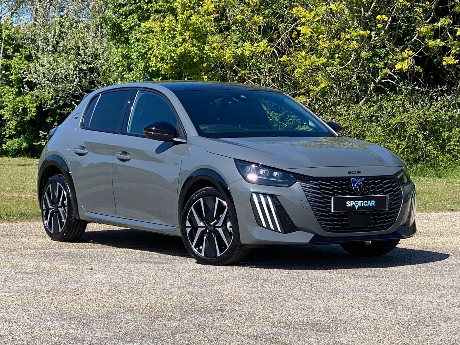 Main listing image - Peugeot 208