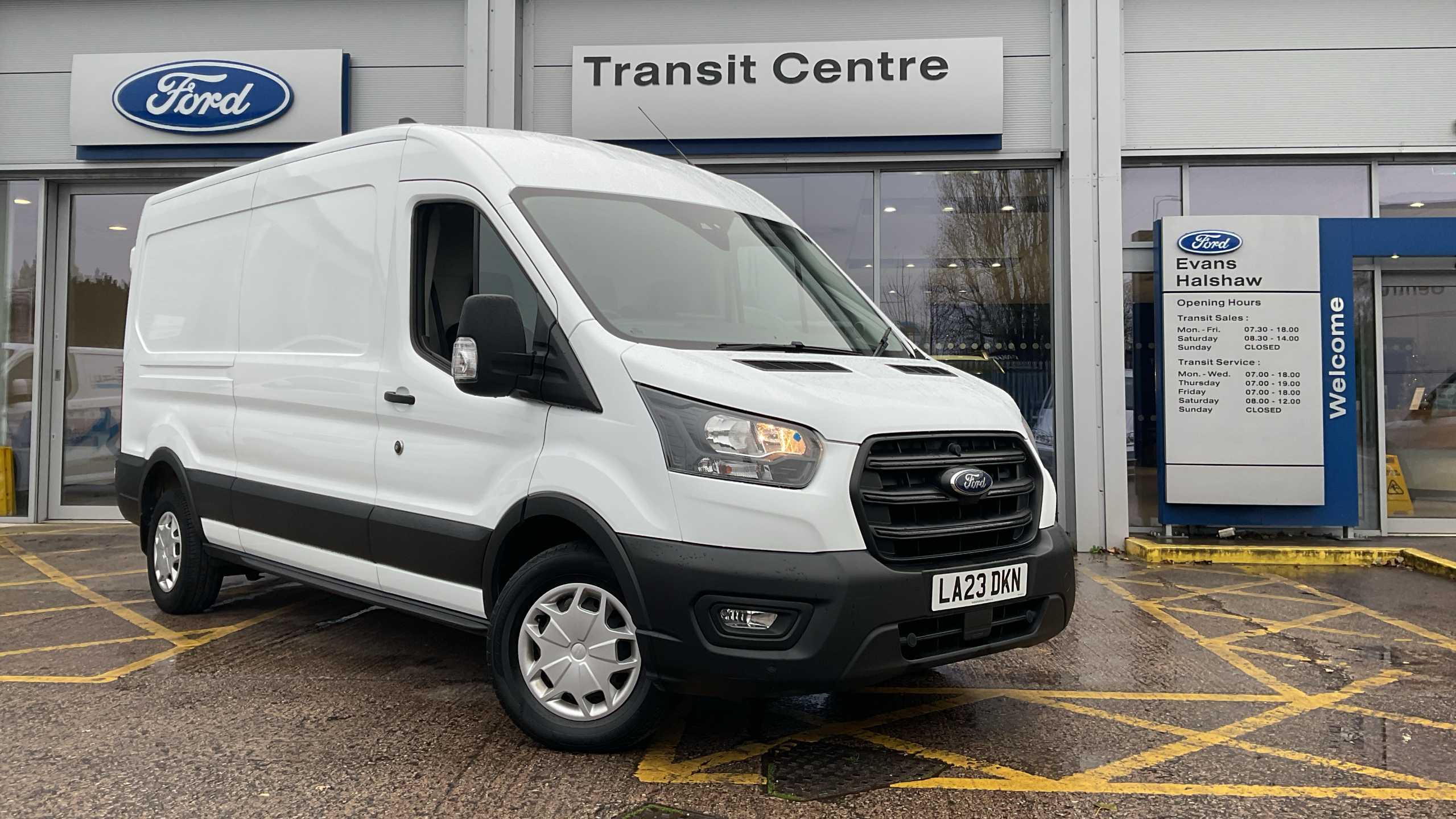 Main listing image - Ford Transit