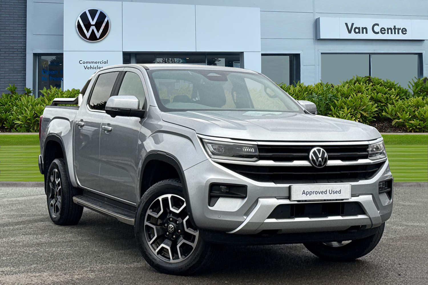 Main listing image - Volkswagen Amarok