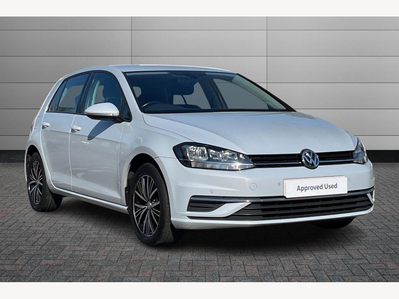 Main listing image - Volkswagen Golf