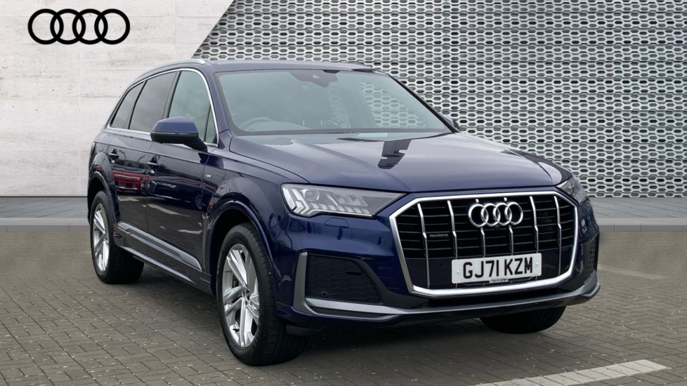 Main listing image - Audi Q7