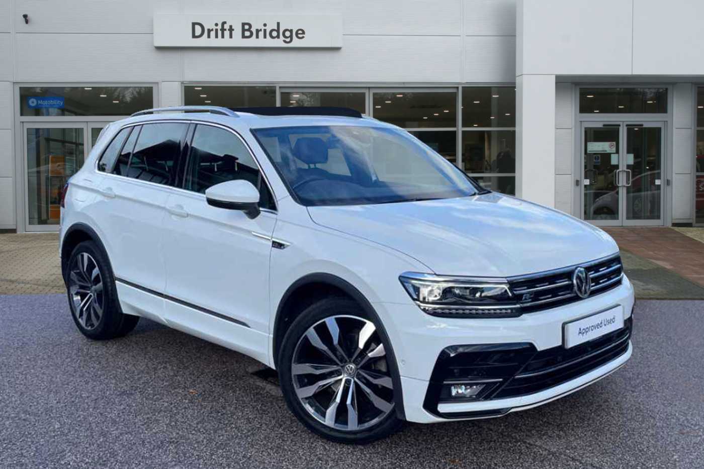 Main listing image - Volkswagen Tiguan