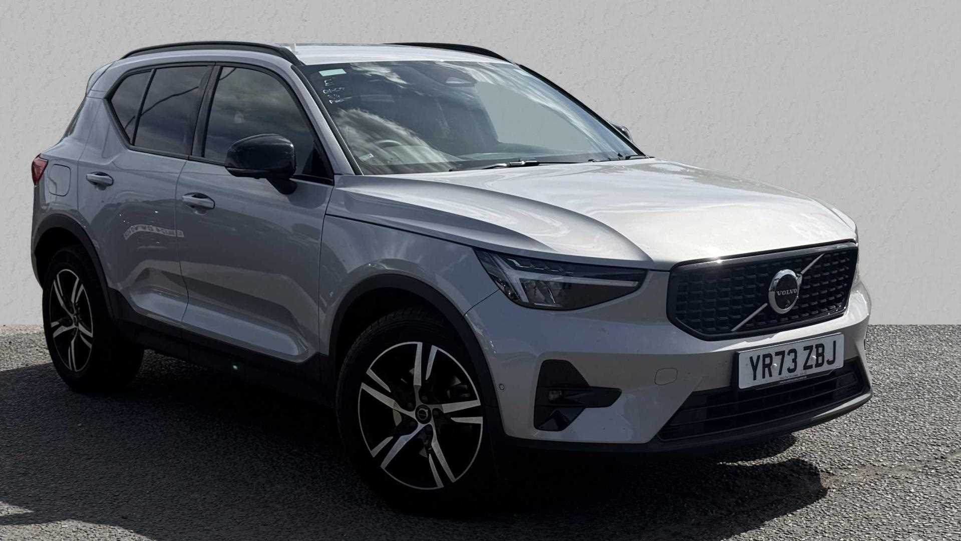 Main listing image - Volvo XC40