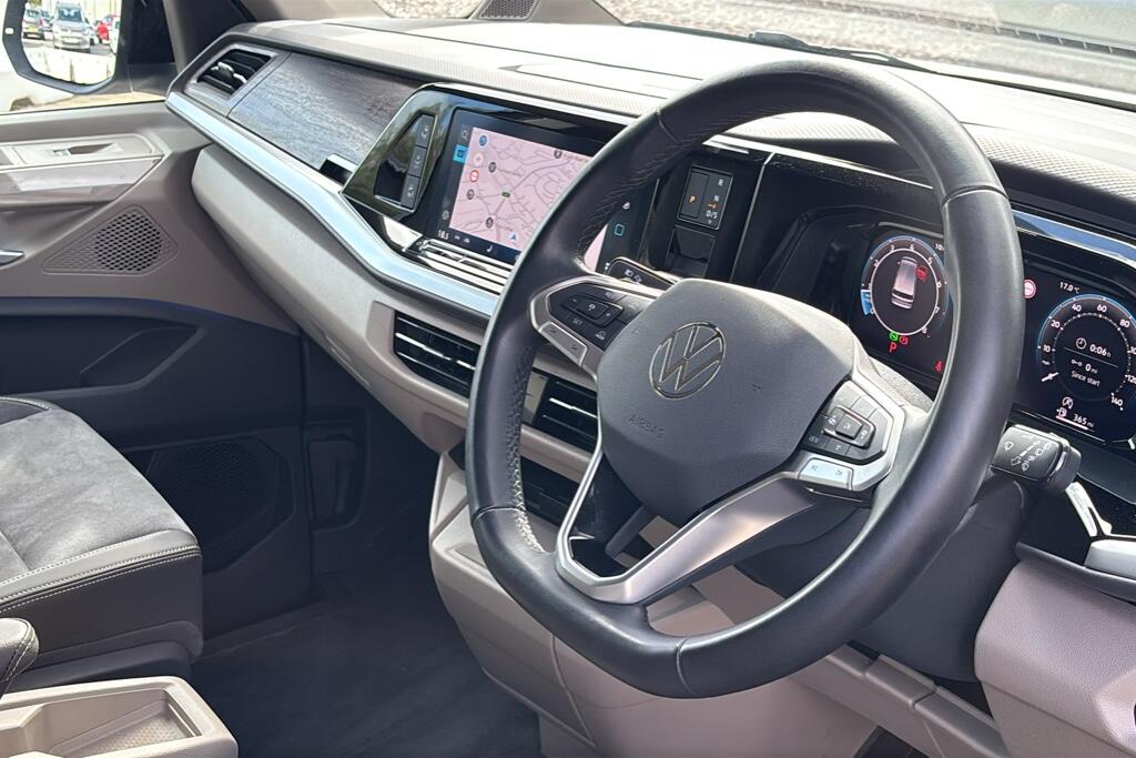 Main listing image - Volkswagen Multivan