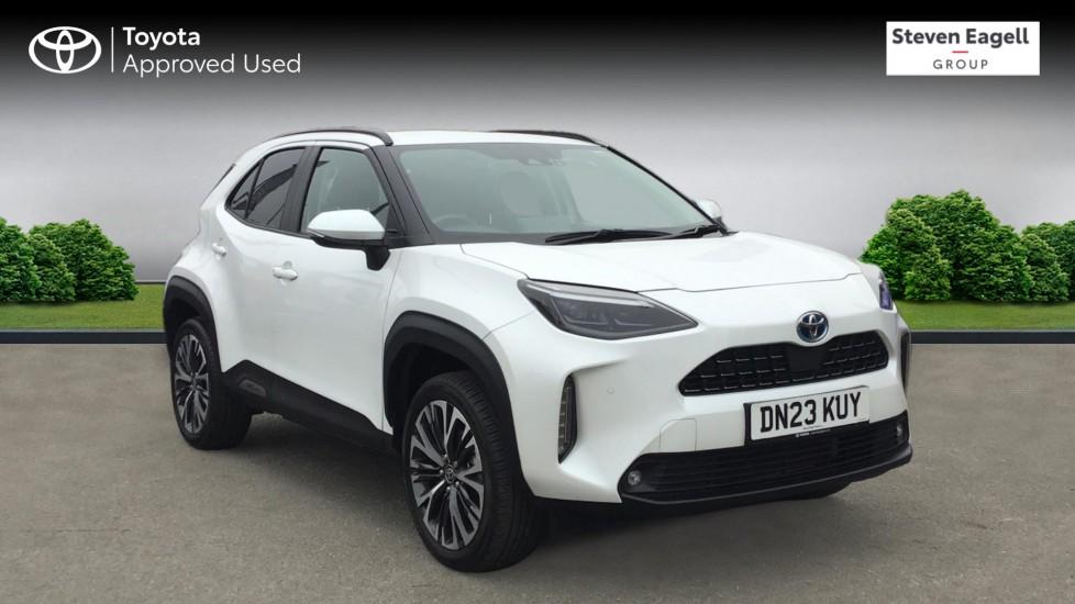 Main listing image - Toyota Yaris Cross