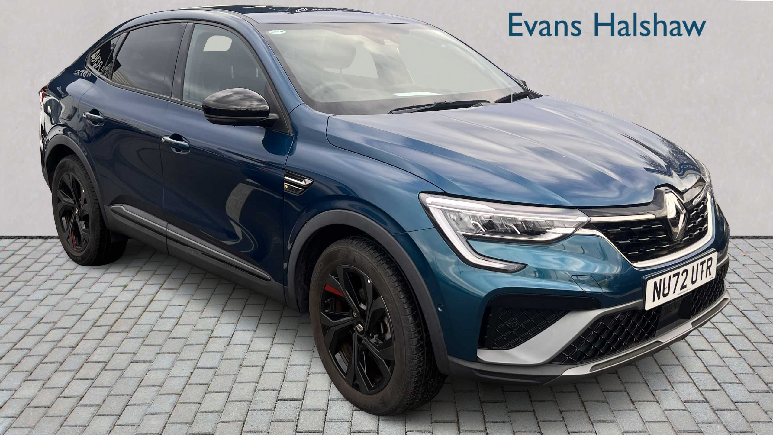 Main listing image - Renault Arkana