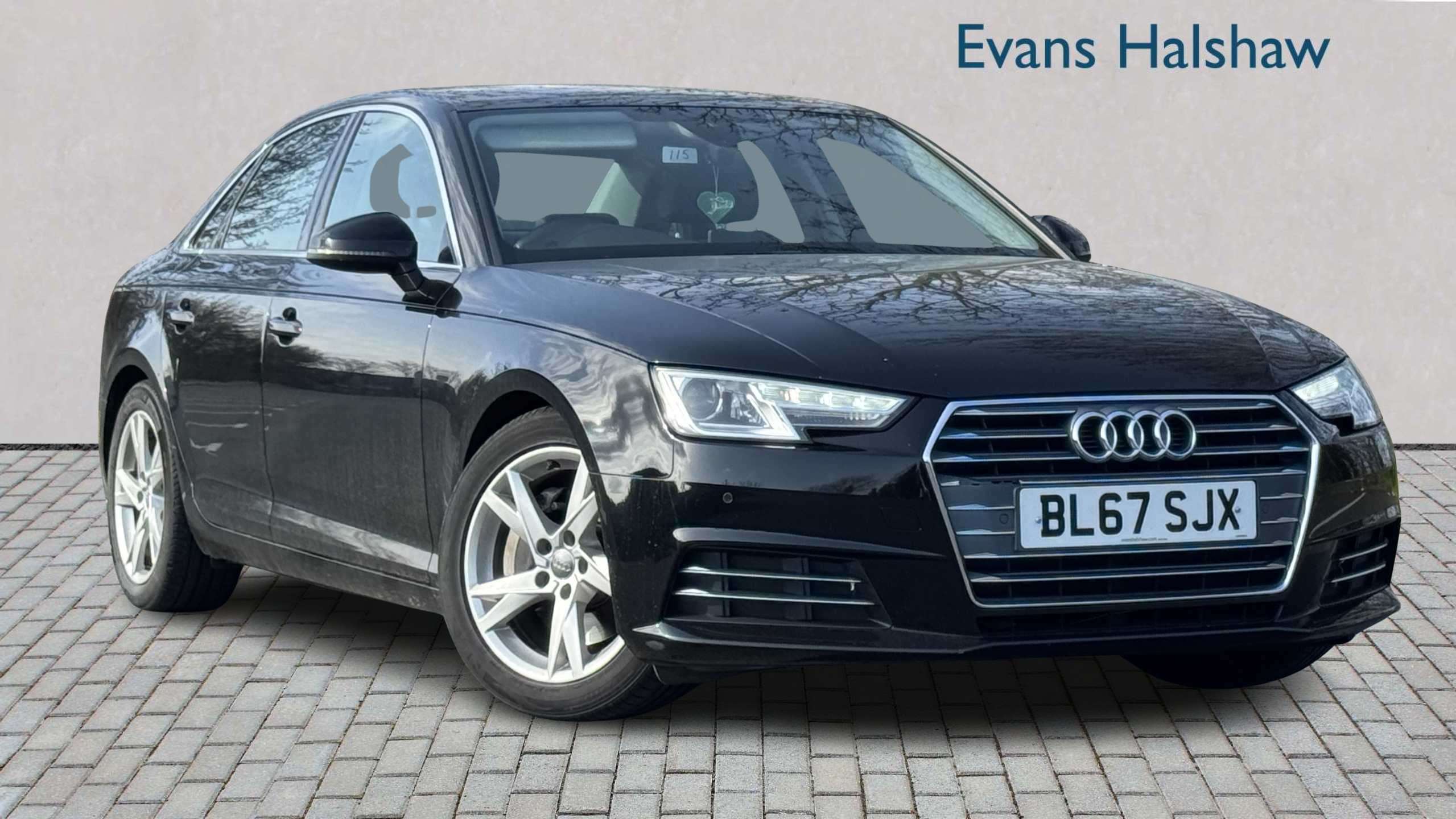 Main listing image - Audi A4
