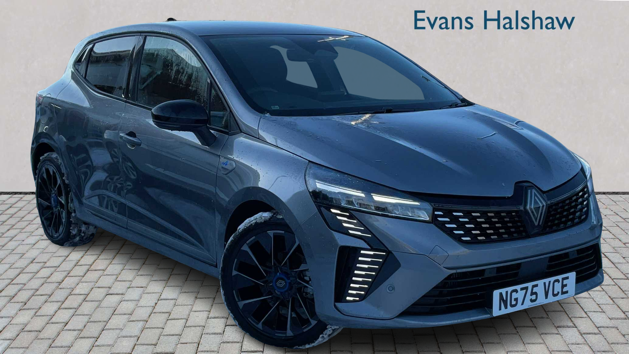 Main listing image - Renault Clio