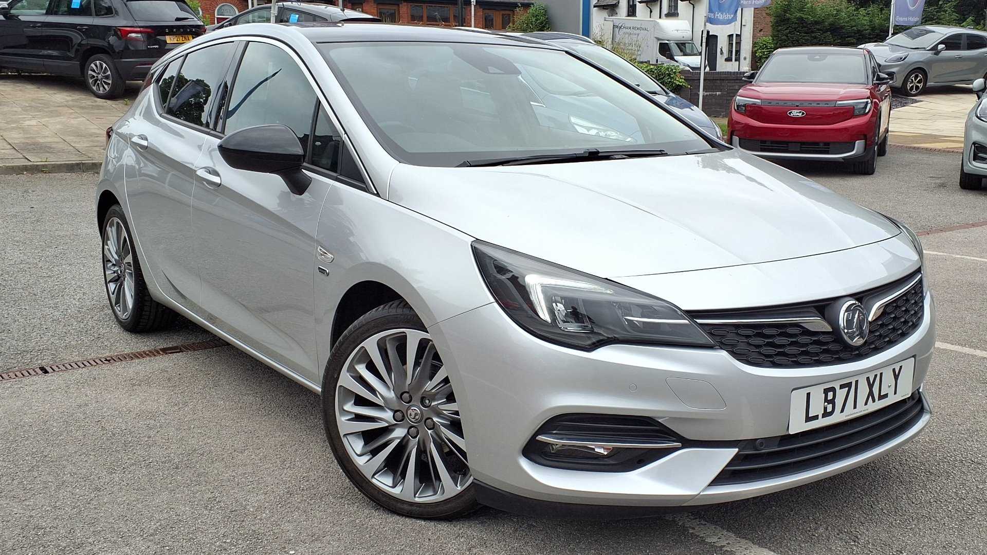 Main listing image - Vauxhall Astra