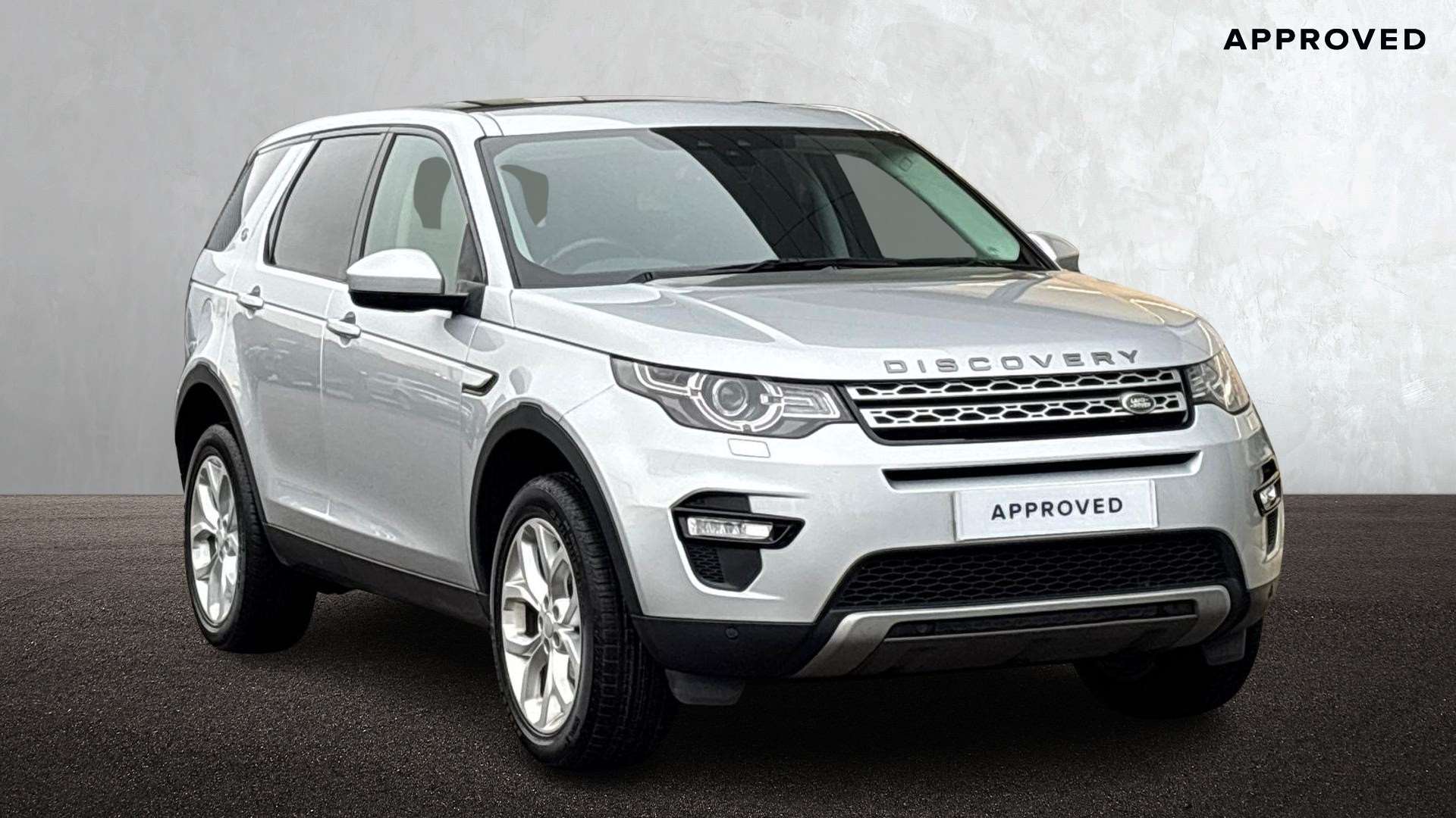 Main listing image - Land Rover Discovery Sport
