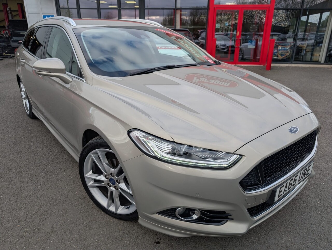 Main listing image - Ford Mondeo