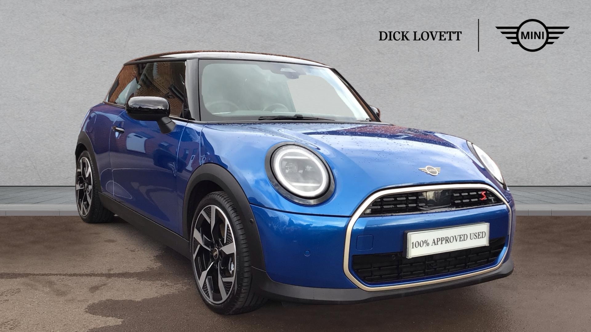 Main listing image - MINI Hatchback