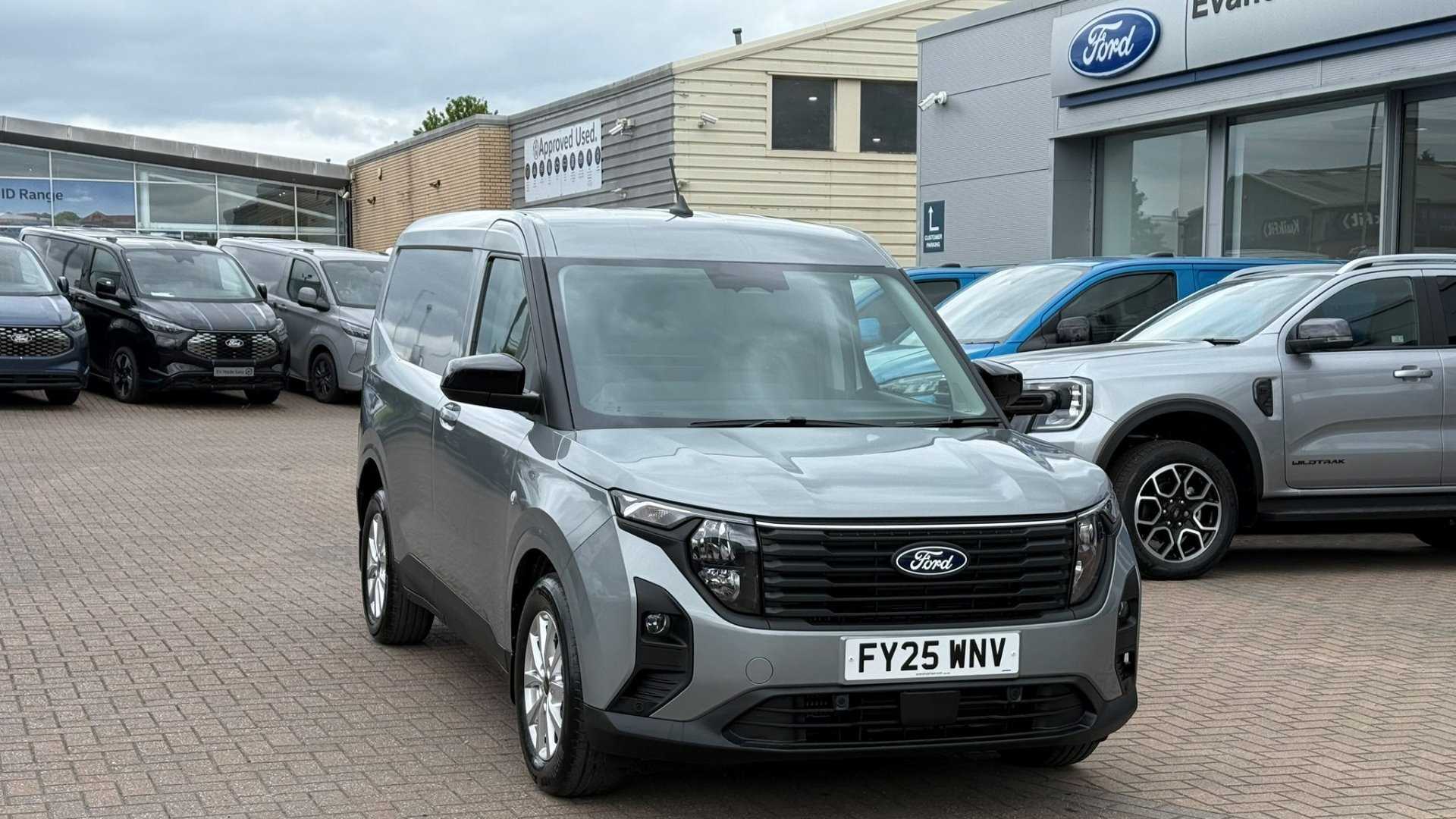 Main listing image - Ford Transit Courier