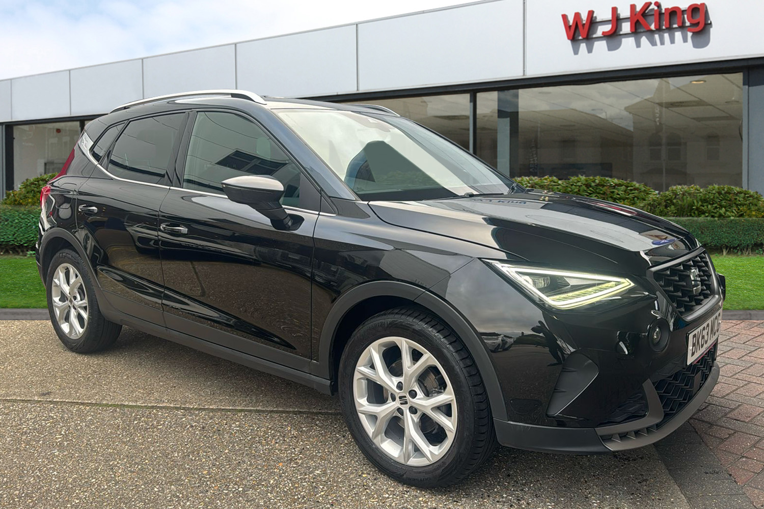 Main listing image - SEAT Arona