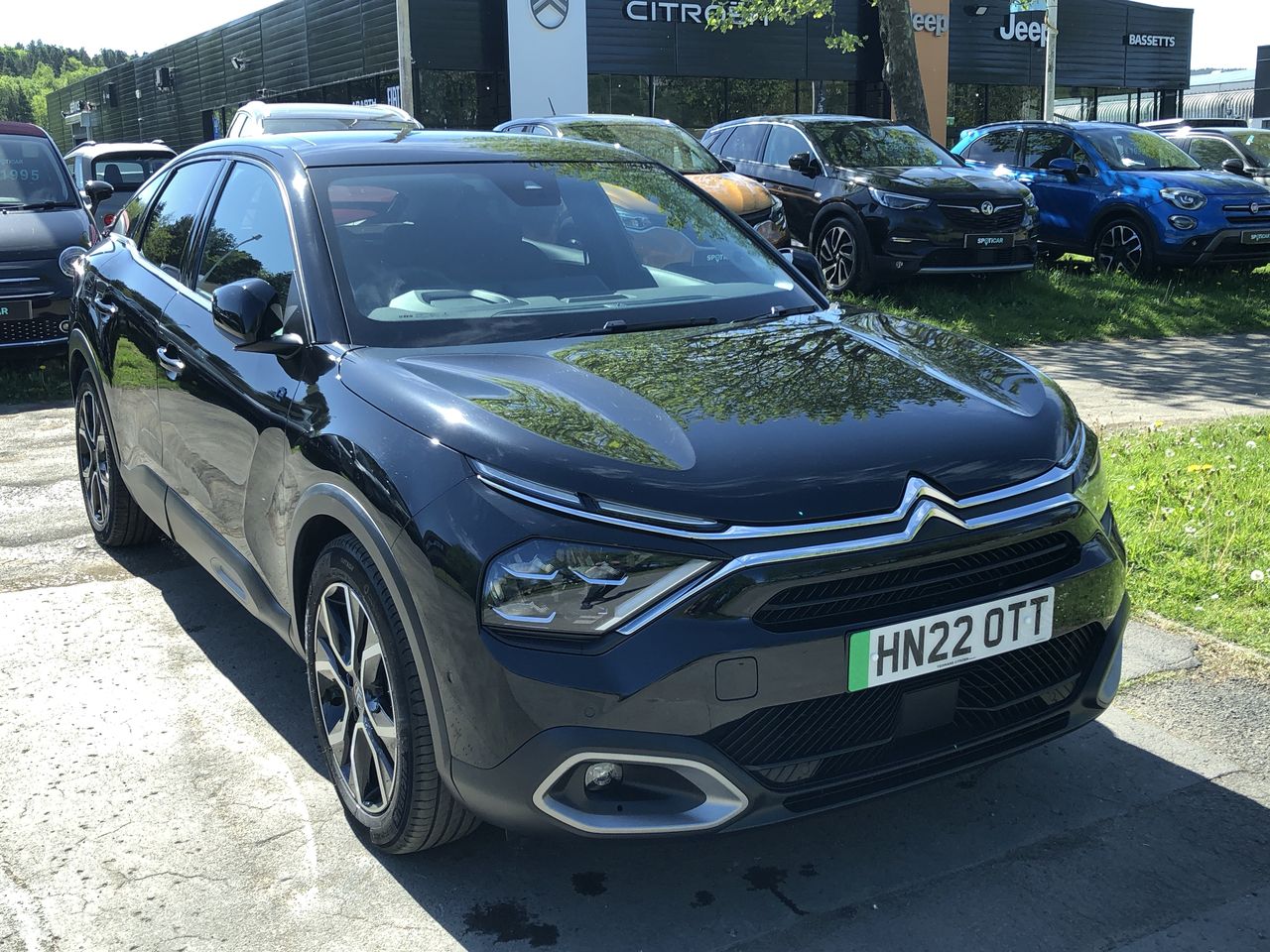 Main listing image - Citroen C4