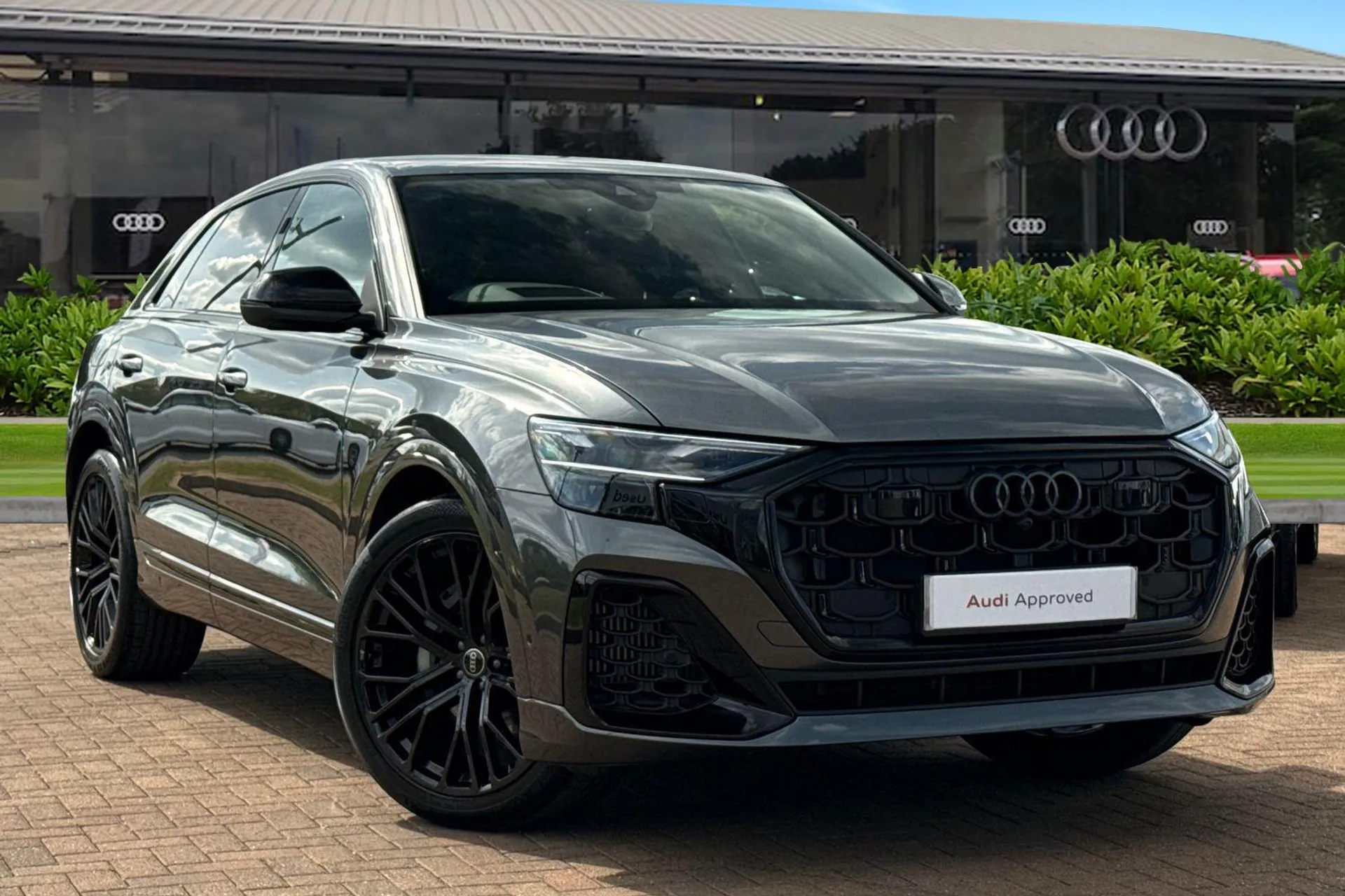 Main listing image - Audi Q8