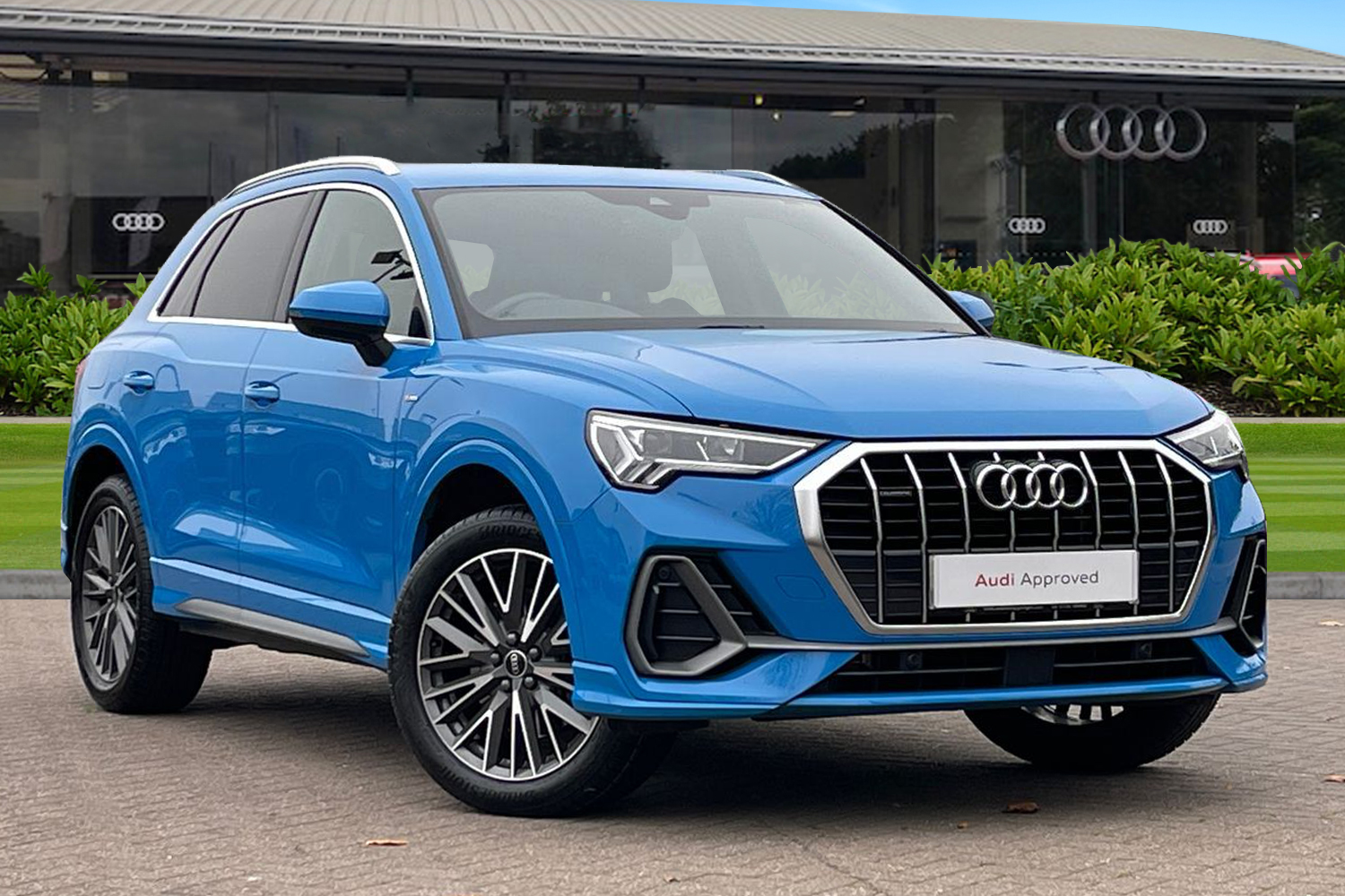 Main listing image - Audi Q3