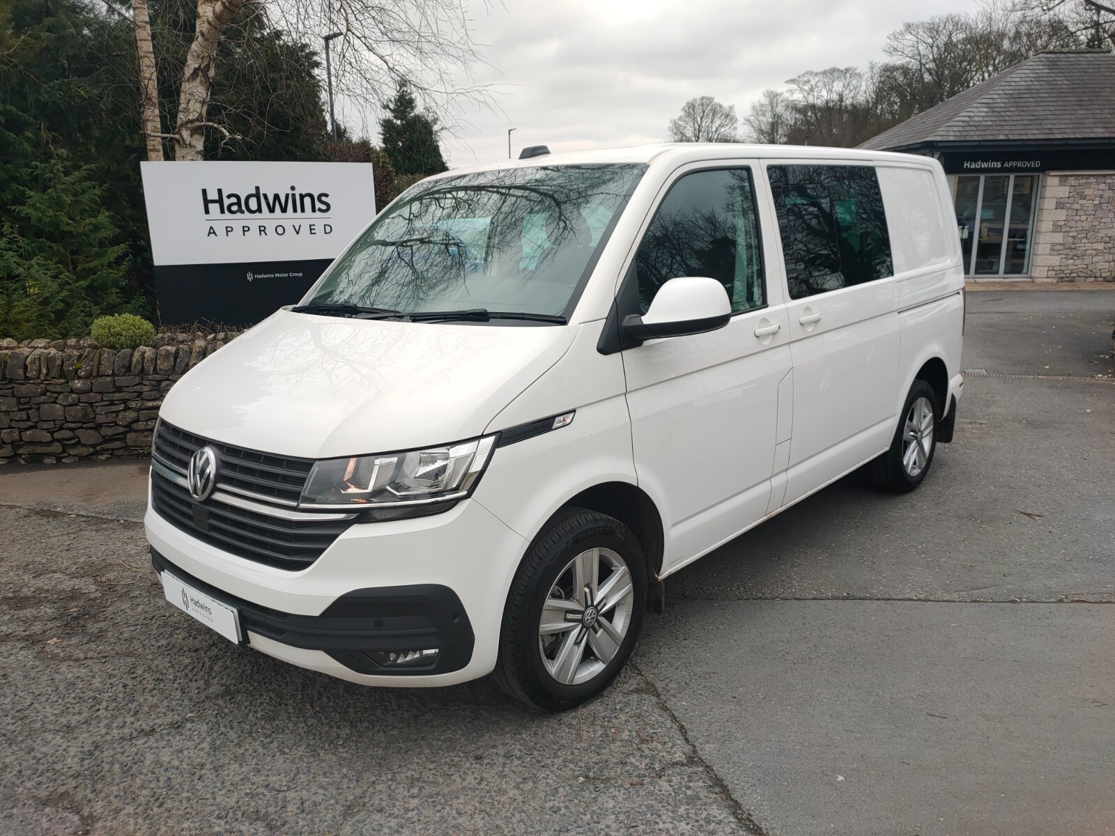 Main listing image - Volkswagen Transporter