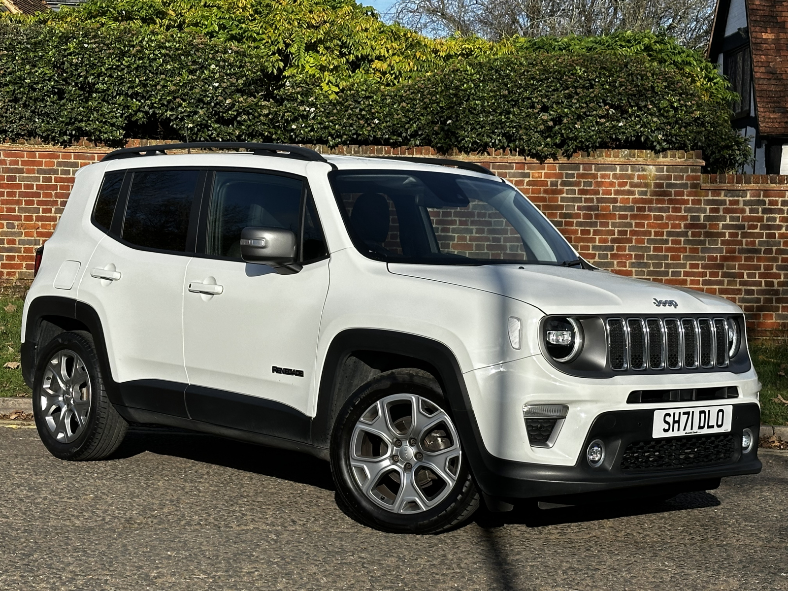 Main listing image - Jeep Renegade