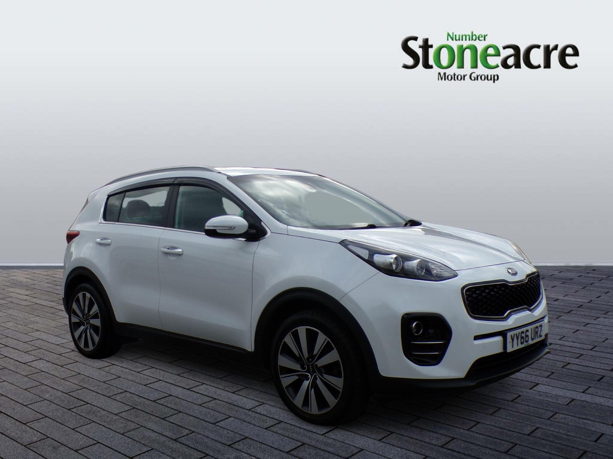 Main listing image - Kia Sportage