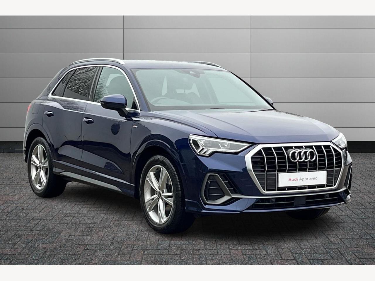 Main listing image - Audi Q3