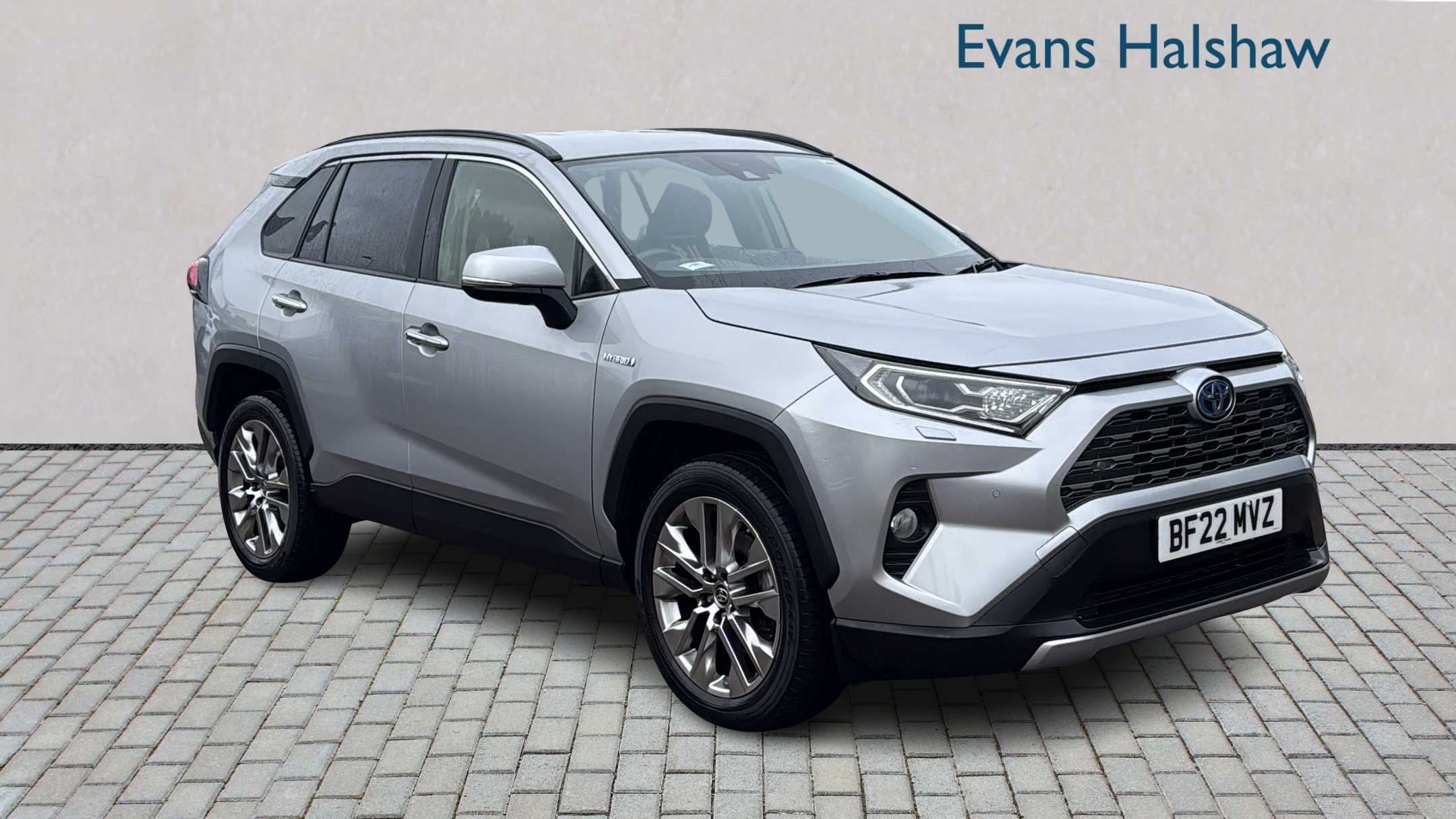Main listing image - Toyota RAV4