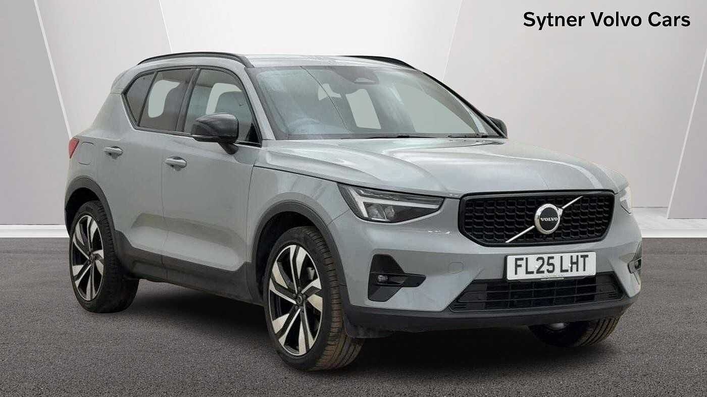 Main listing image - Volvo XC40