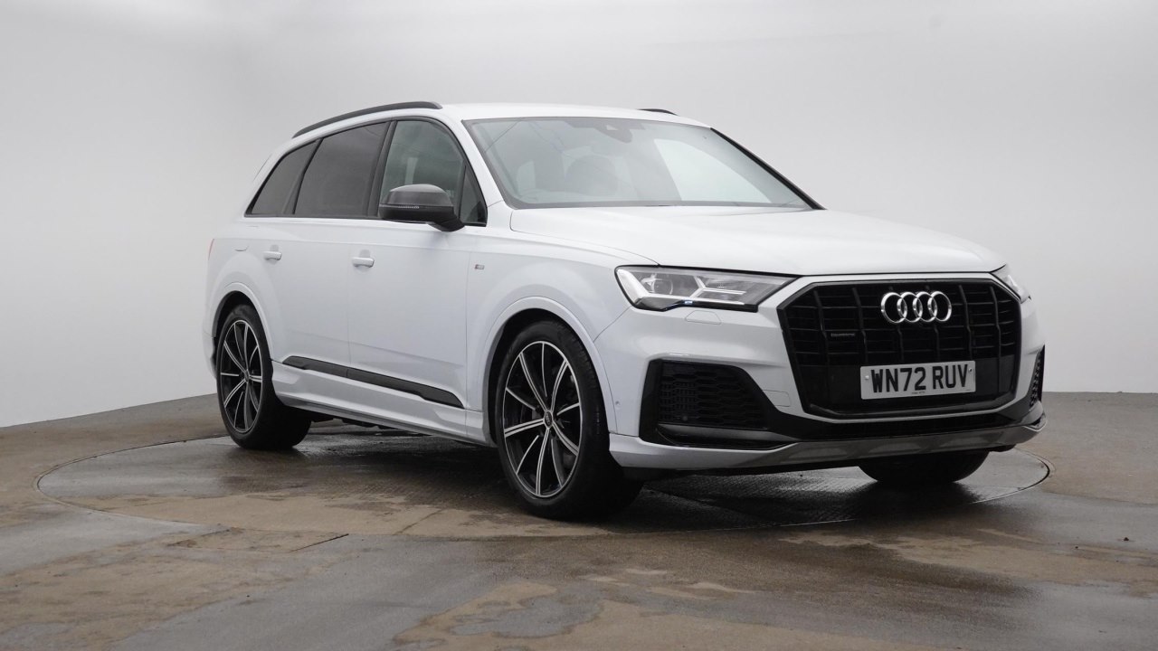 Main listing image - Audi Q7