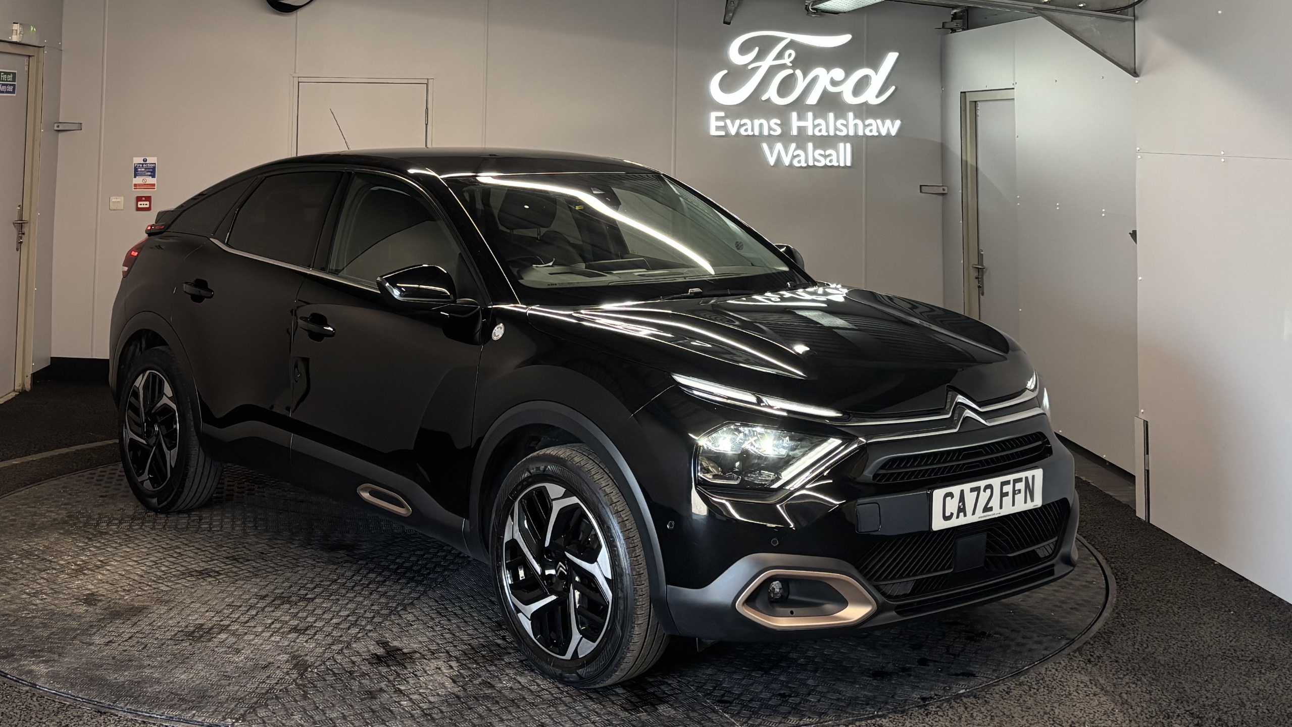 Main listing image - Citroen C4