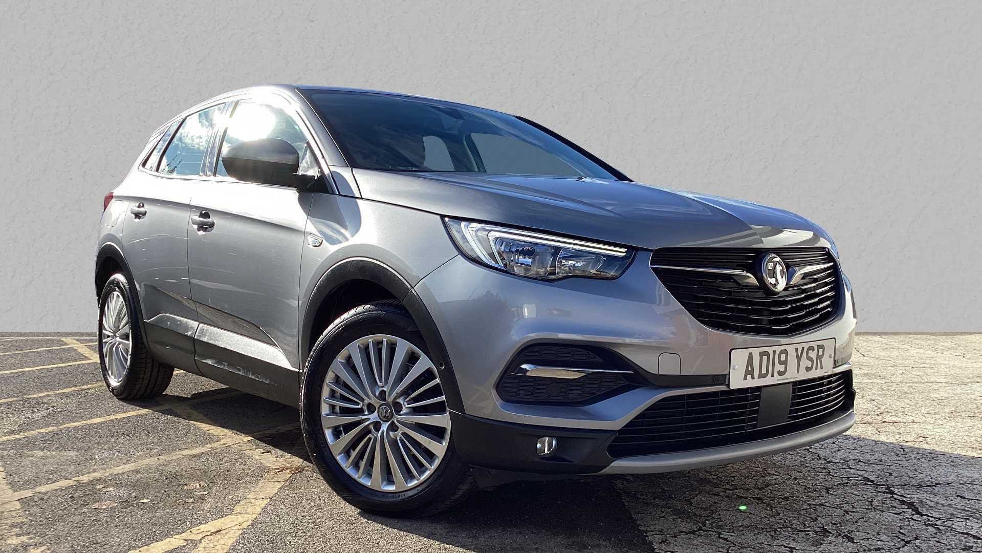 Main listing image - Vauxhall Grandland X