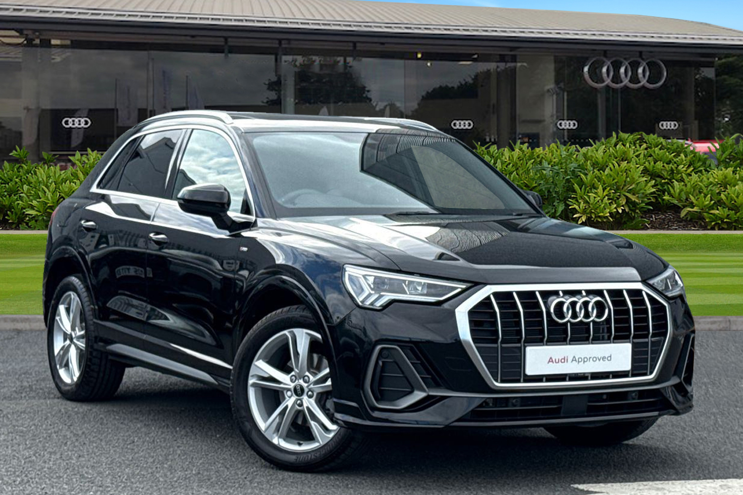 Main listing image - Audi Q3