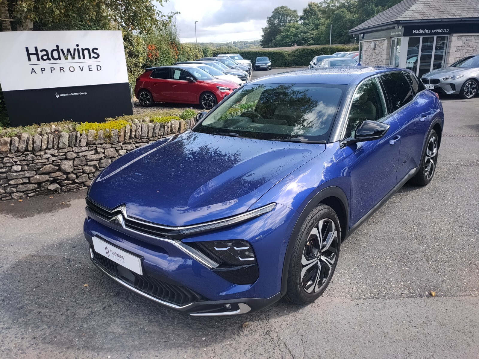 Main listing image - Citroen C5 X