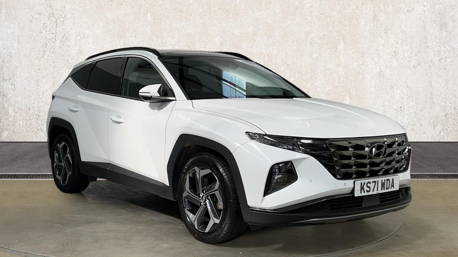 Main listing image - Hyundai Tucson