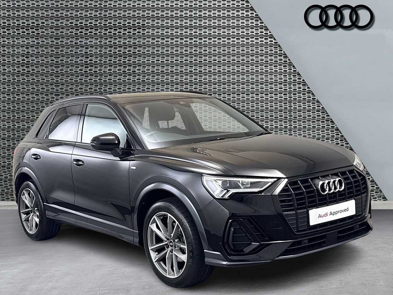 Main listing image - Audi Q3