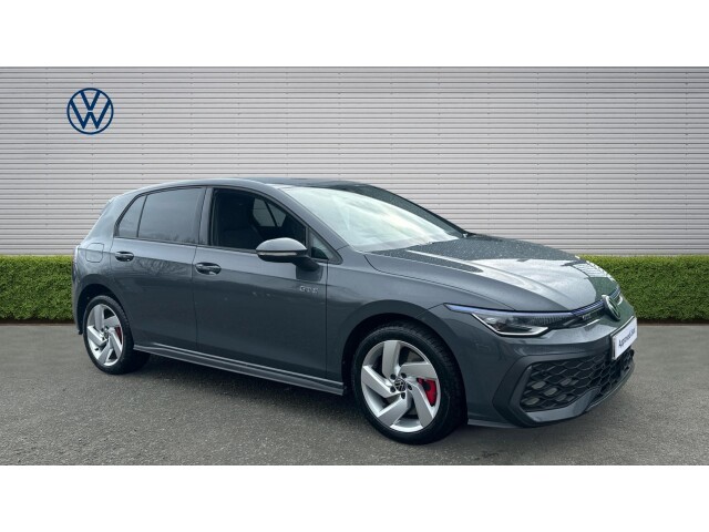 Main listing image - Volkswagen Golf GTE