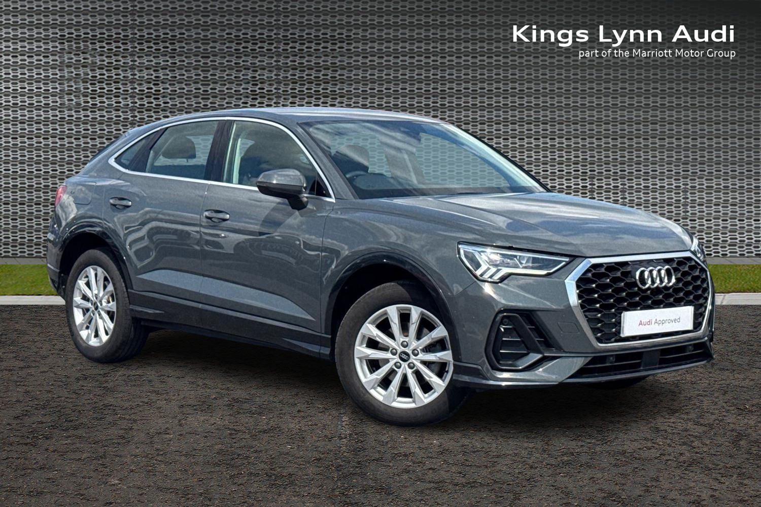 Main listing image - Audi Q3