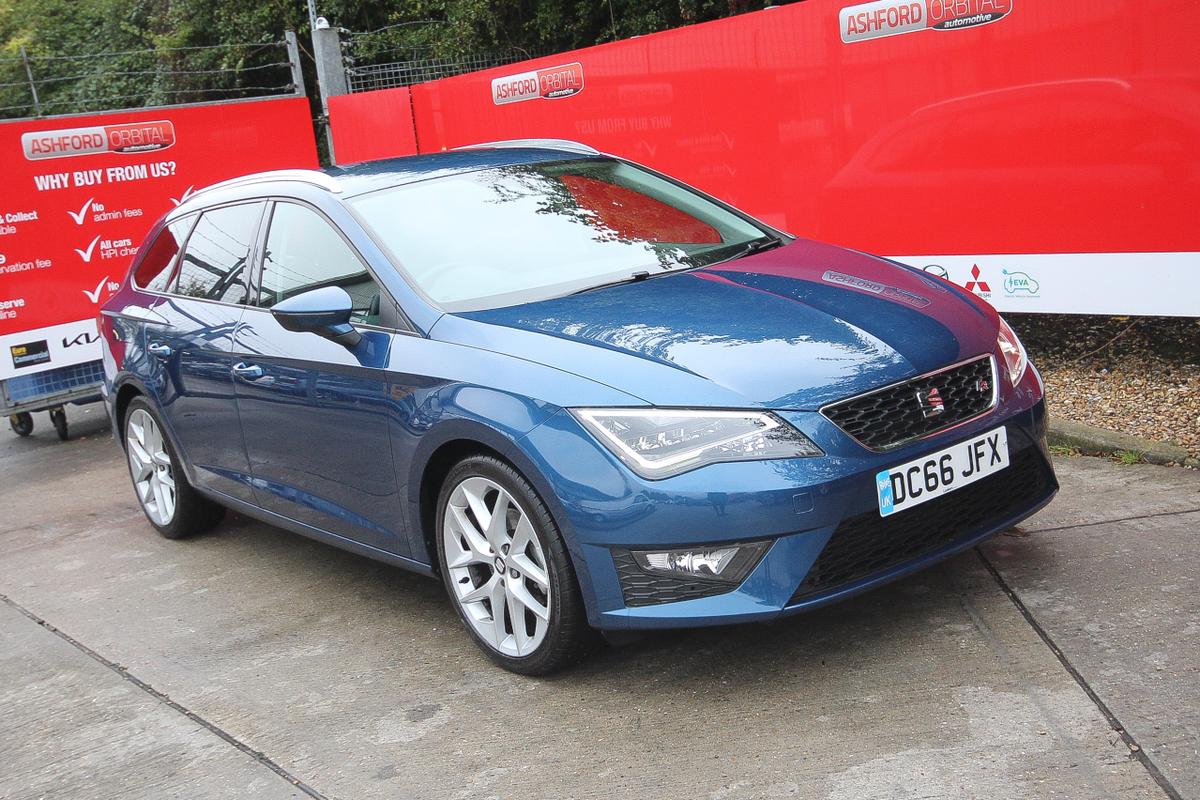 Main listing image - SEAT Leon ST