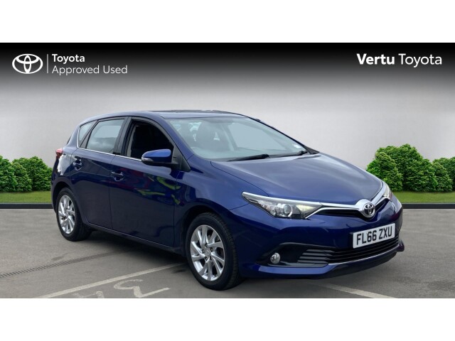Main listing image - Toyota Auris